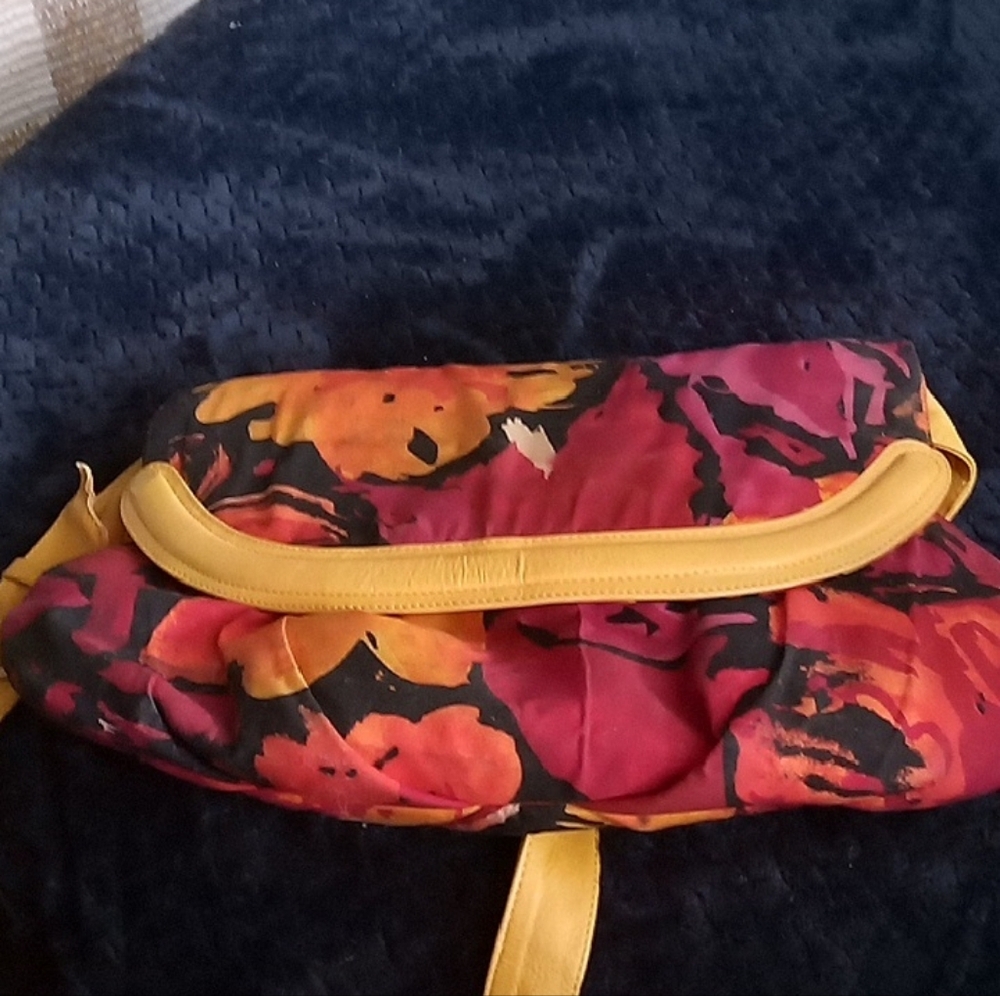 Vintage Red and Yellow Floral Leather TrimClutch with Vibrant Accents.  W